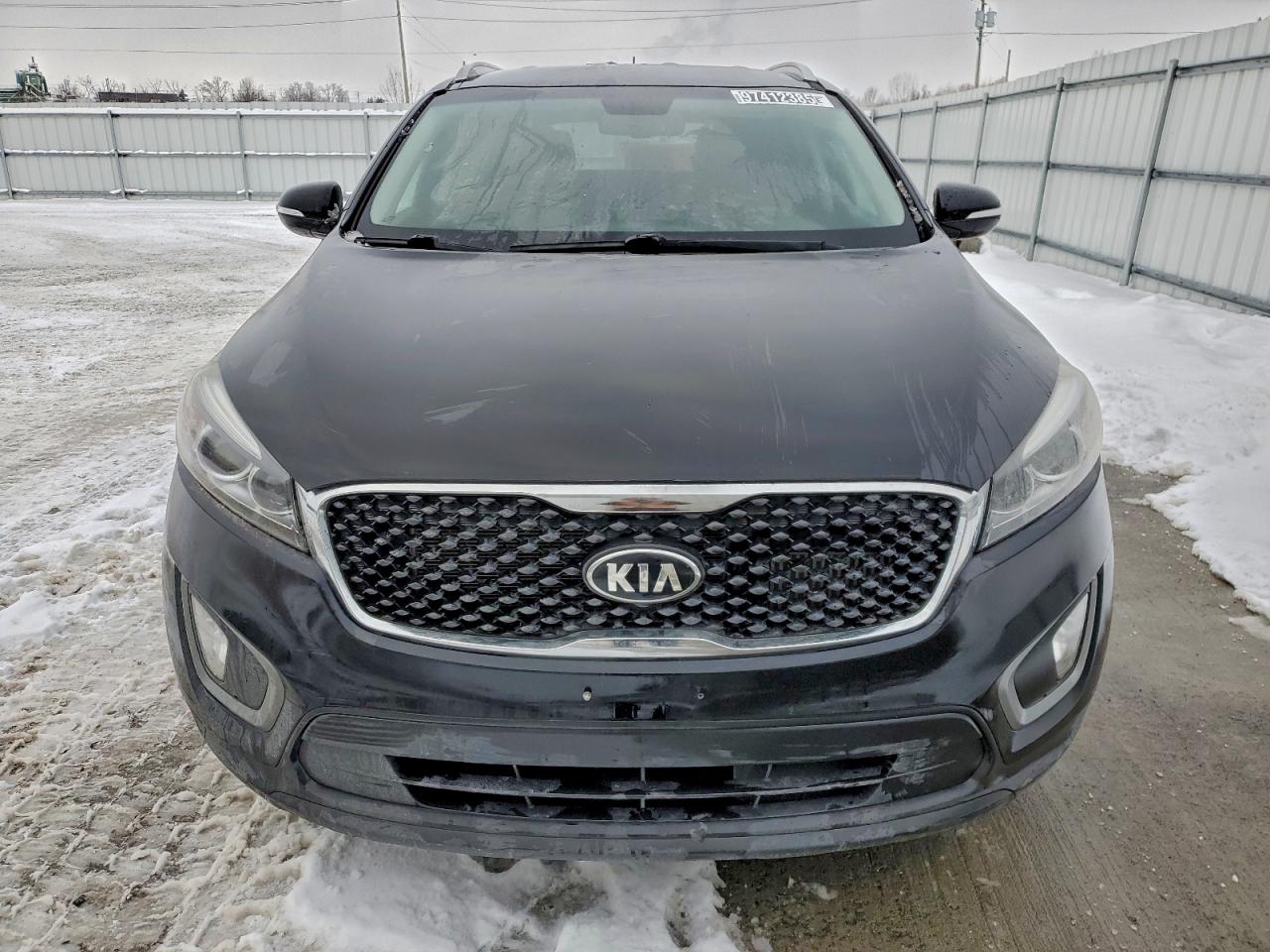 2016 KIA SORENTO LX photo 5
