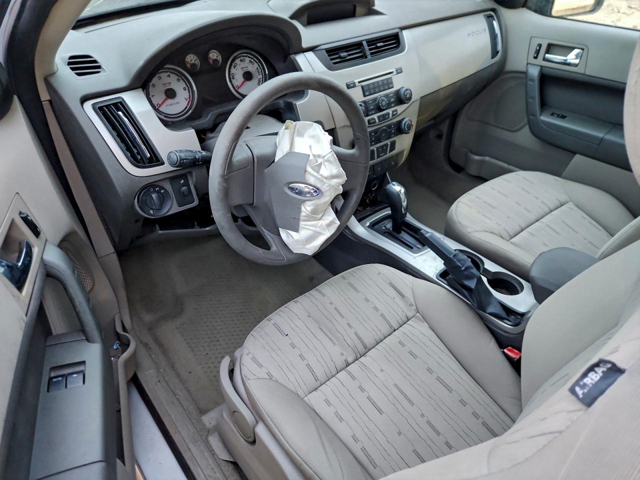 2008 FORD FOCUS SE photo 22