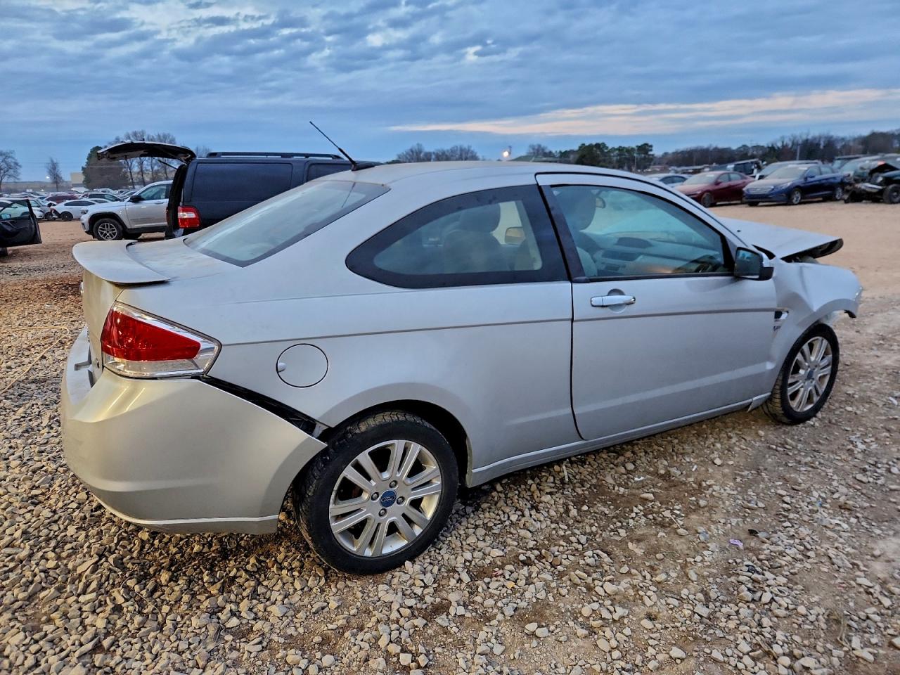 2008 FORD FOCUS SE photo 7