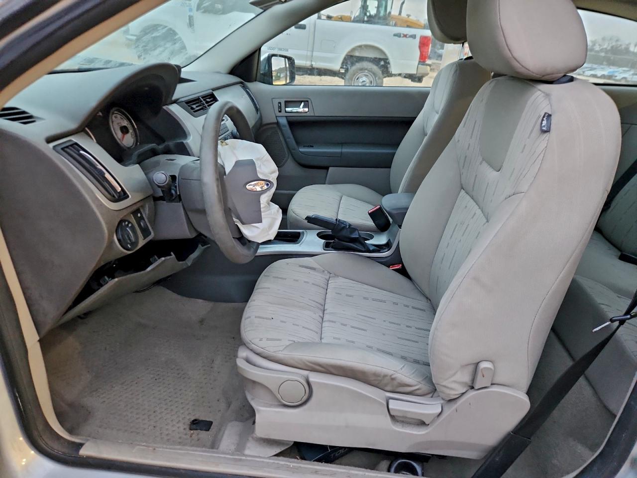 2008 FORD FOCUS SE photo 19