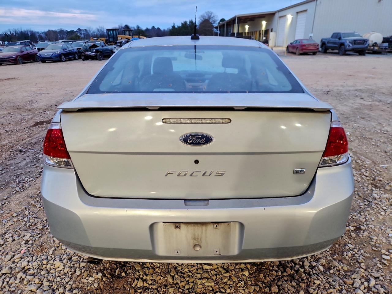 2008 FORD FOCUS SE photo 16