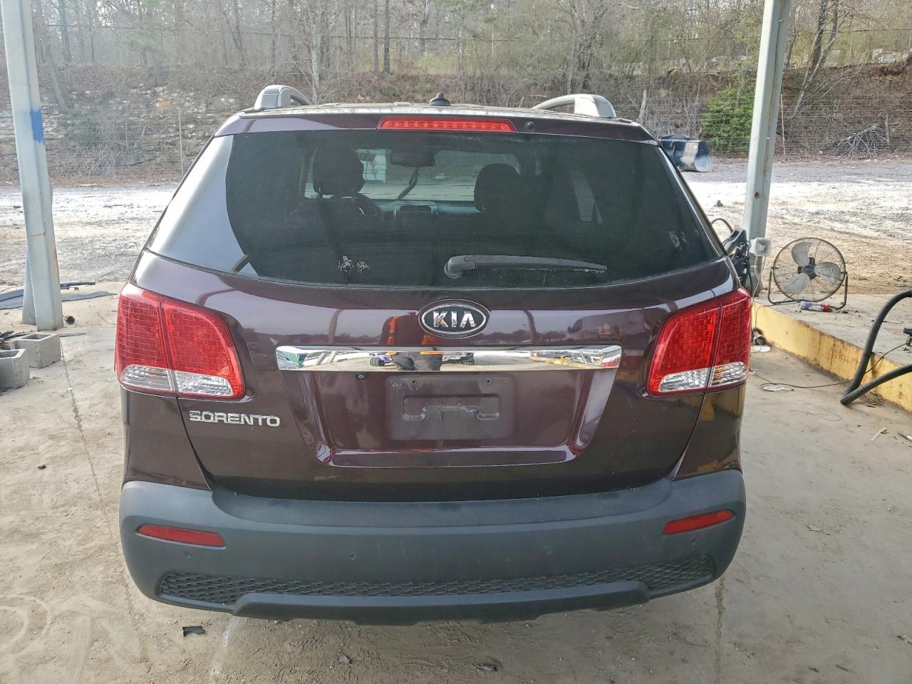 2011 KIA SORENTO BASE photo 16