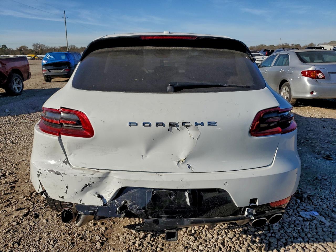 2015 PORSCHE MACAN S photo 6