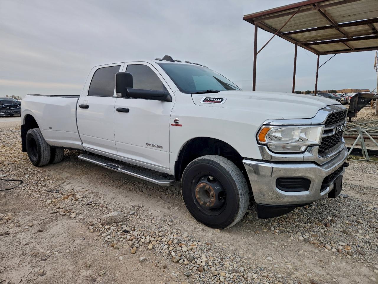 2021 RAM 3500 TRADESMAN photo 4