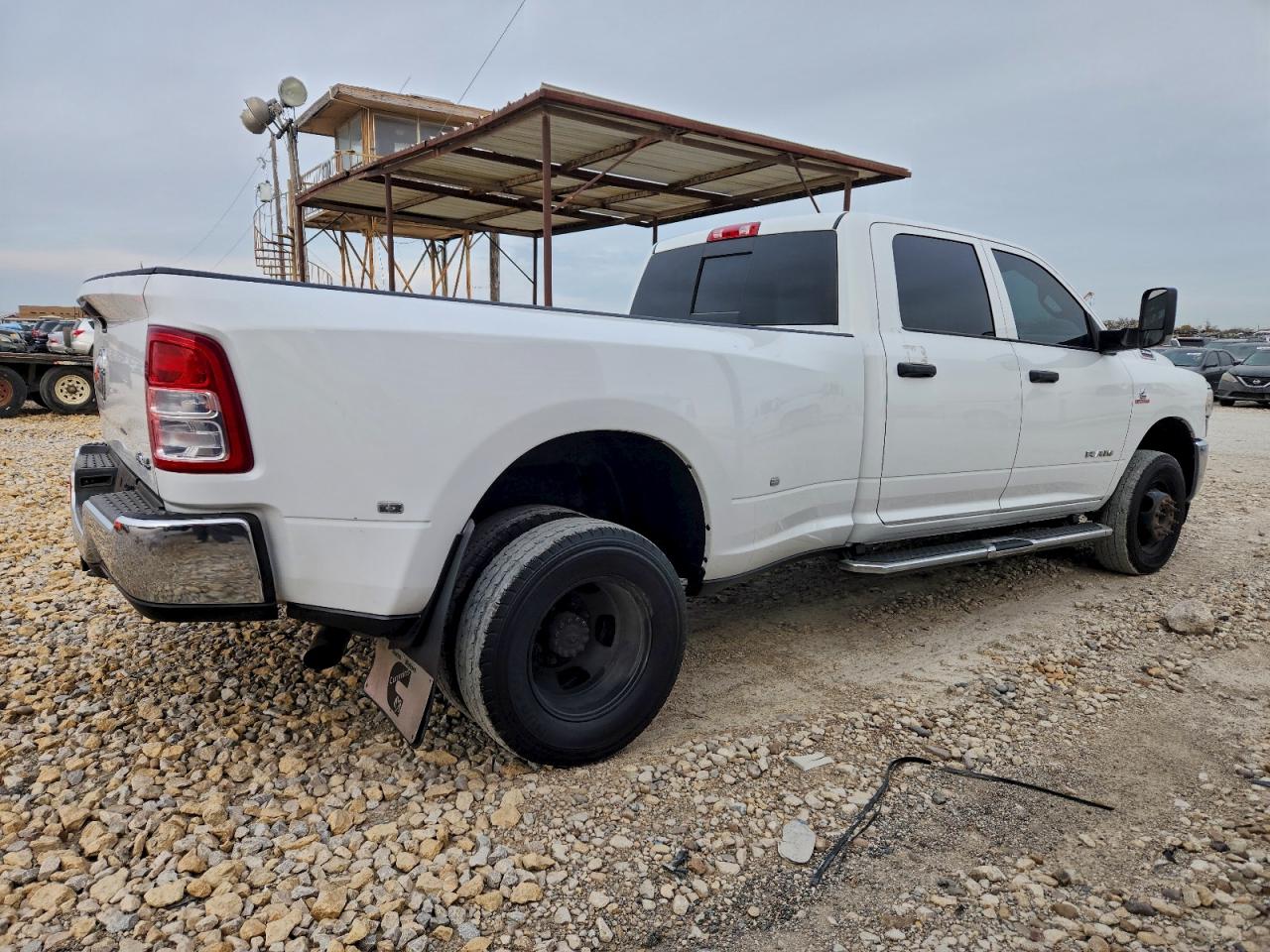 2021 RAM 3500 TRADESMAN photo 3