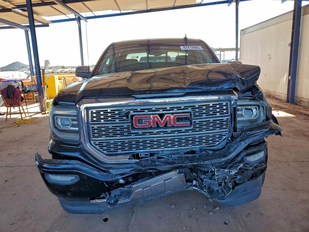 2017 GMC SIERRA K1500 DENALI photo 5