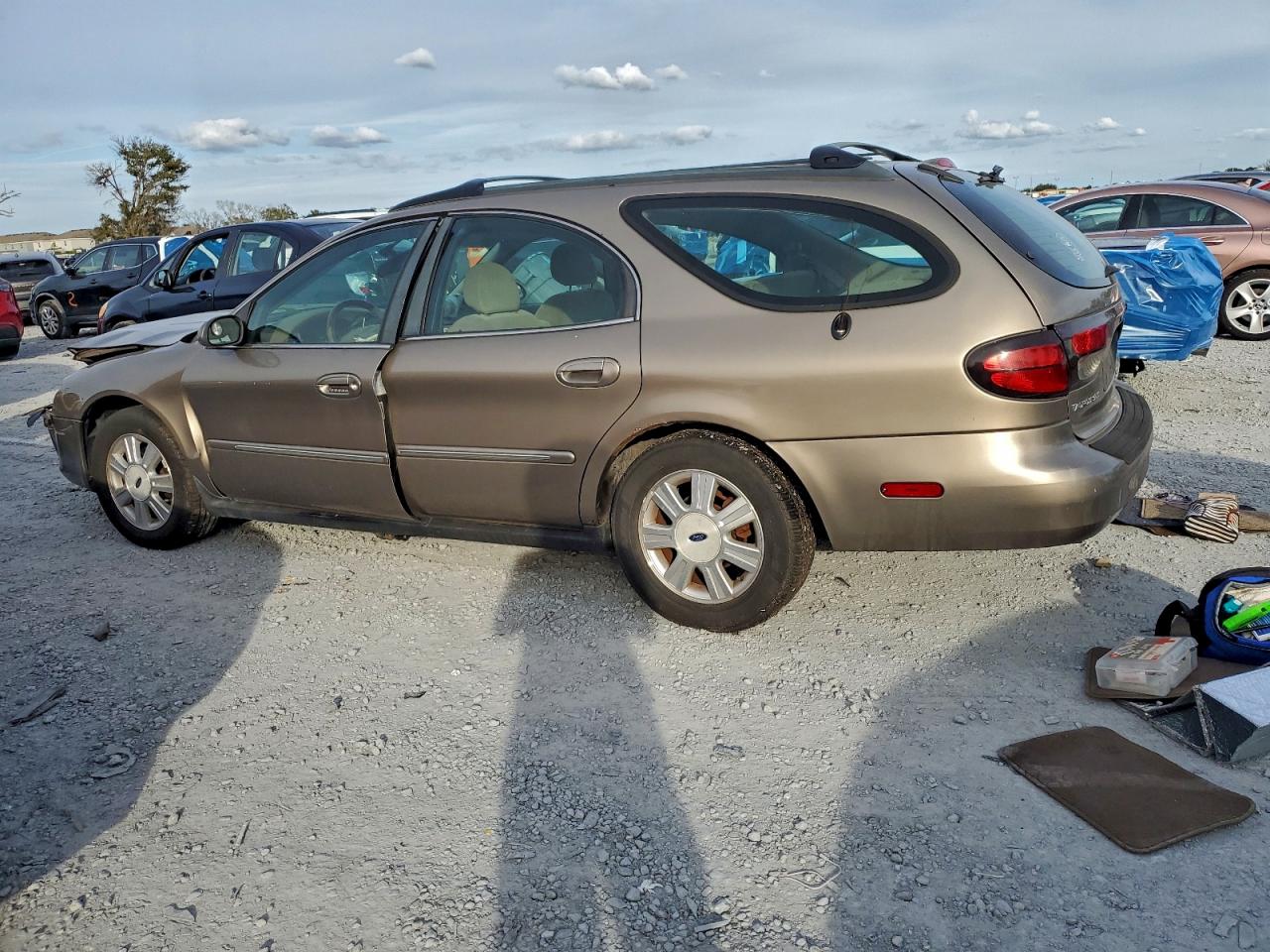 2003 FORD TAURUS SEL photo 3
