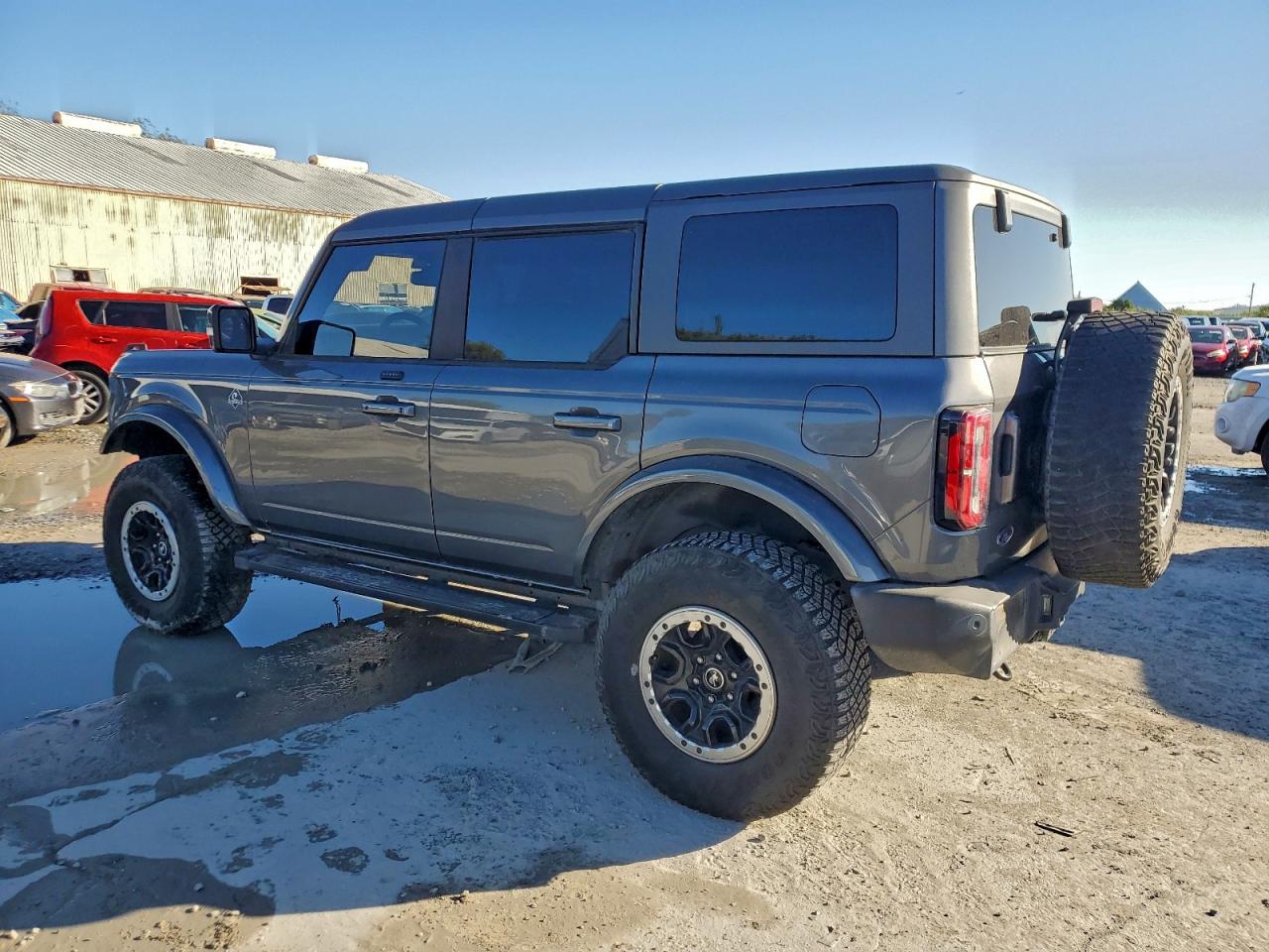 2021 FORD BRONCO BASE photo 2