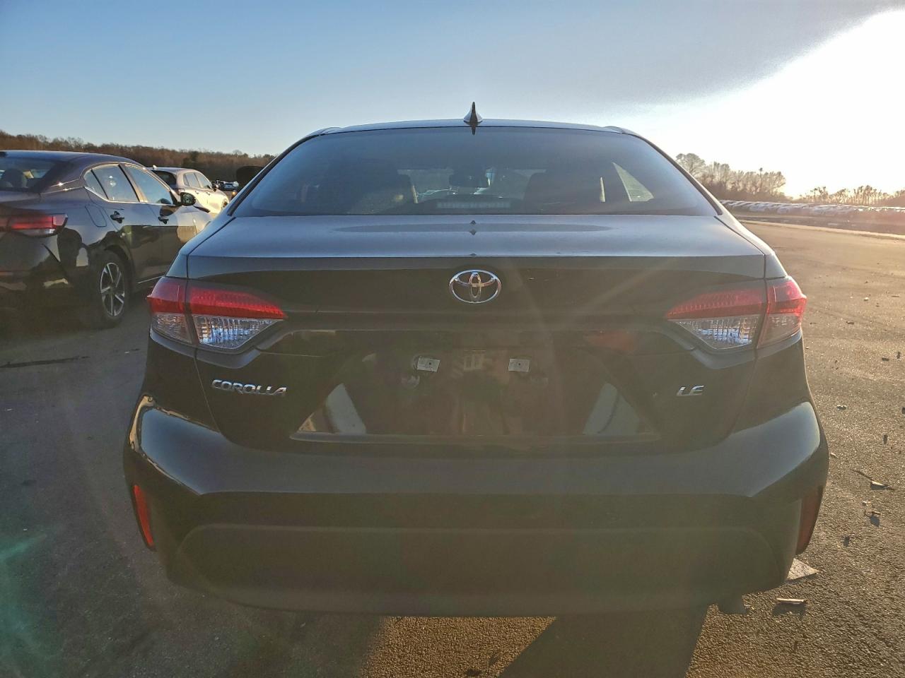 2024 TOYOTA COROLLA LE photo 6
