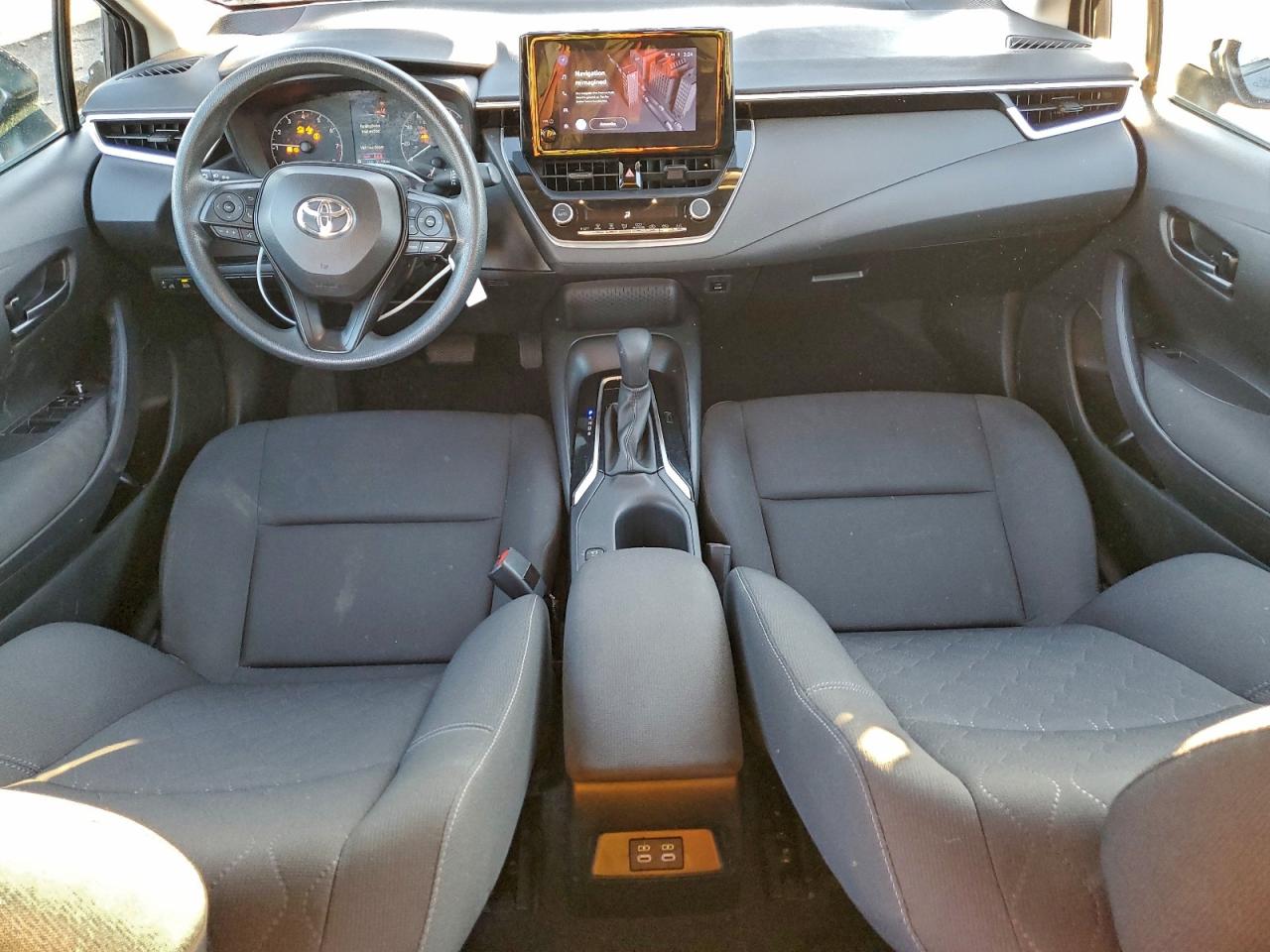 2024 TOYOTA COROLLA LE photo 8