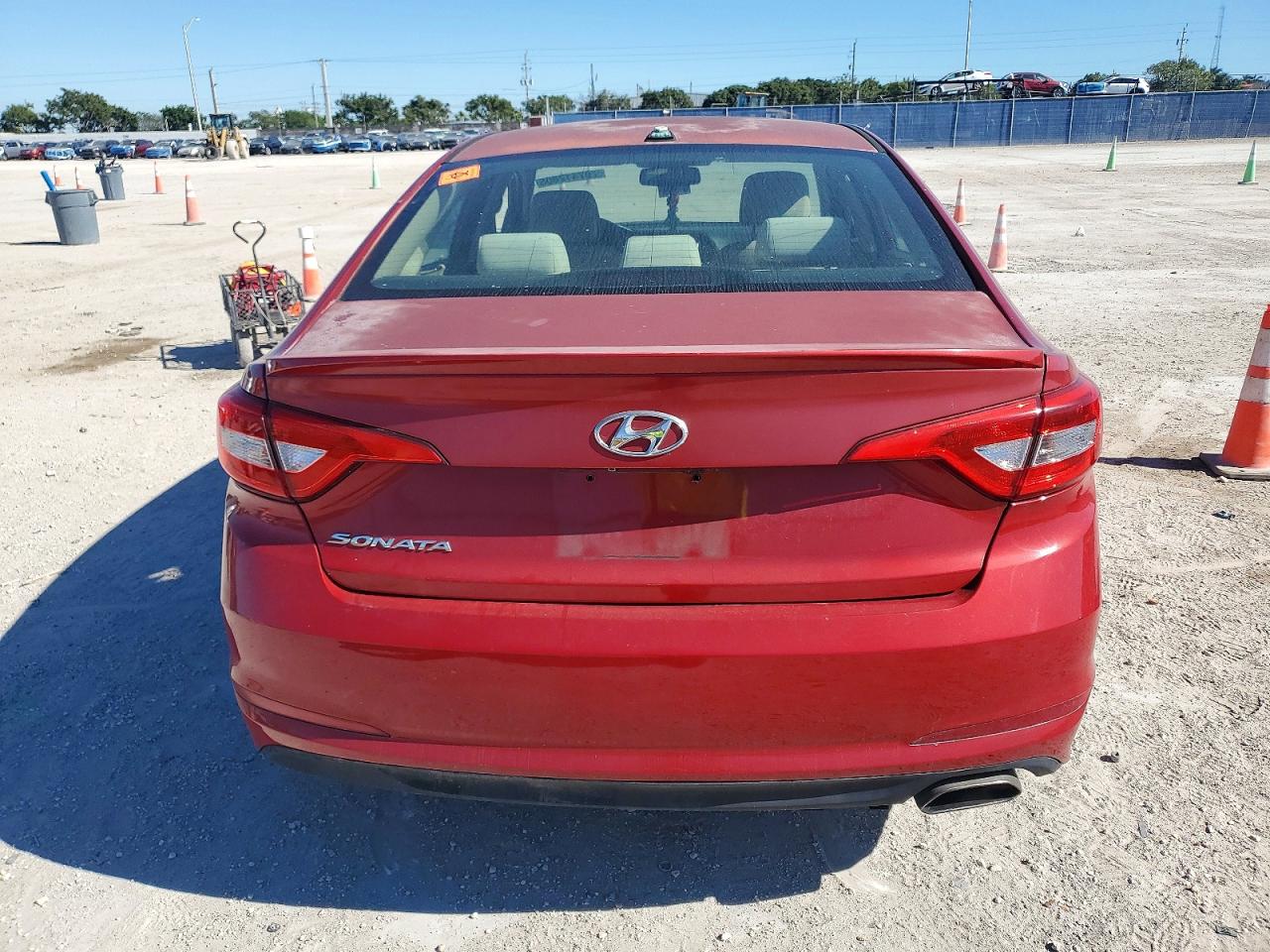 2017 HYUNDAI SONATA SE photo 6