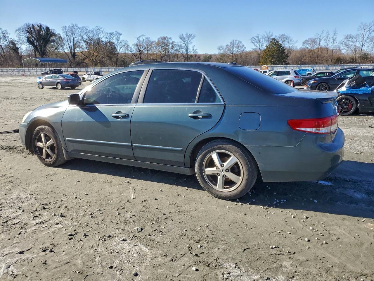 2004 HONDA ACCORD photo 2