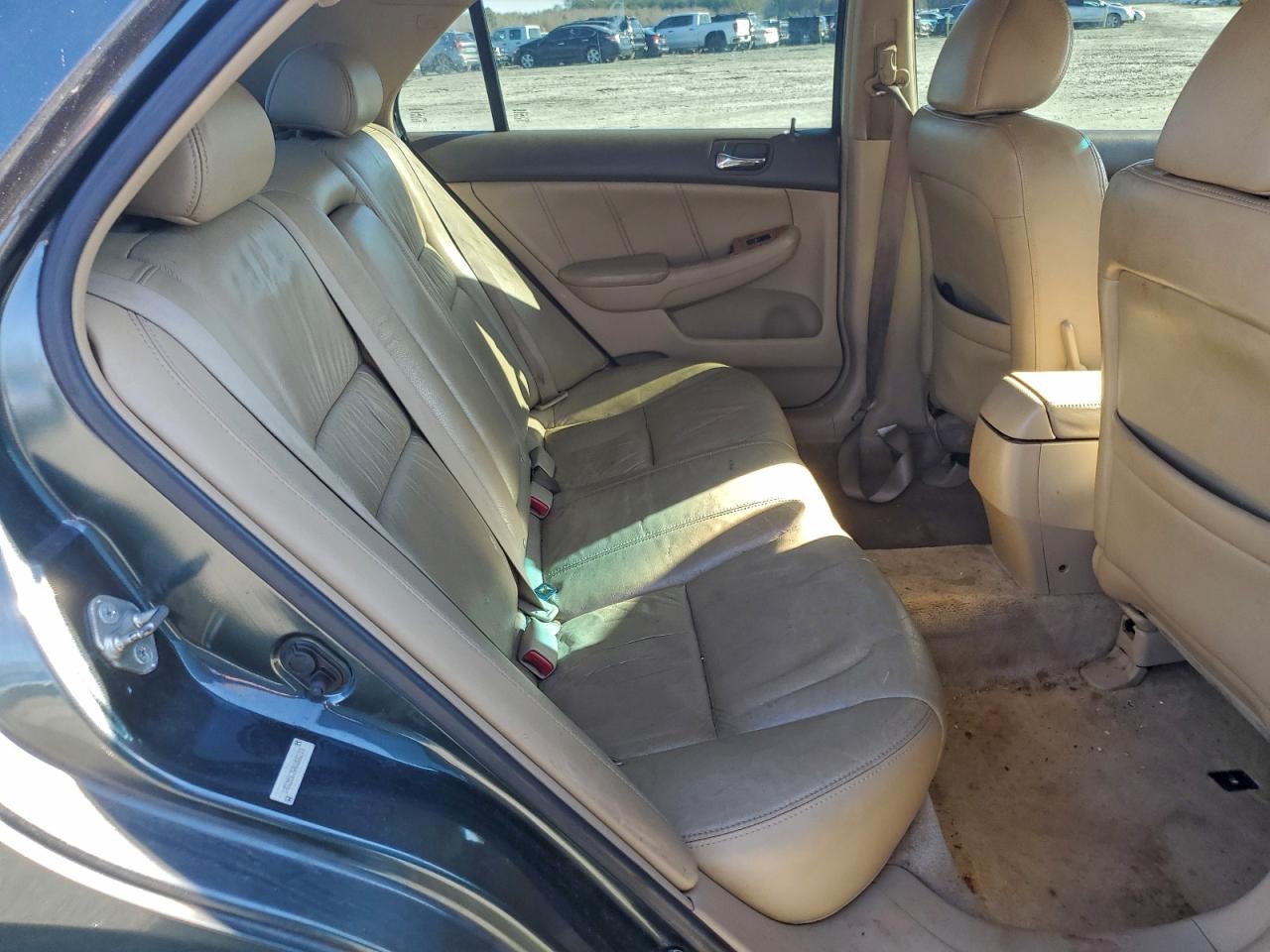 2004 HONDA ACCORD photo 10