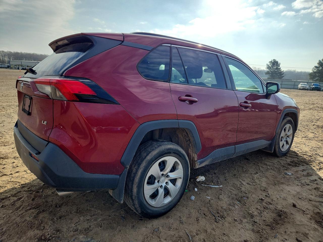 2021 TOYOTA RAV4 LE photo 3