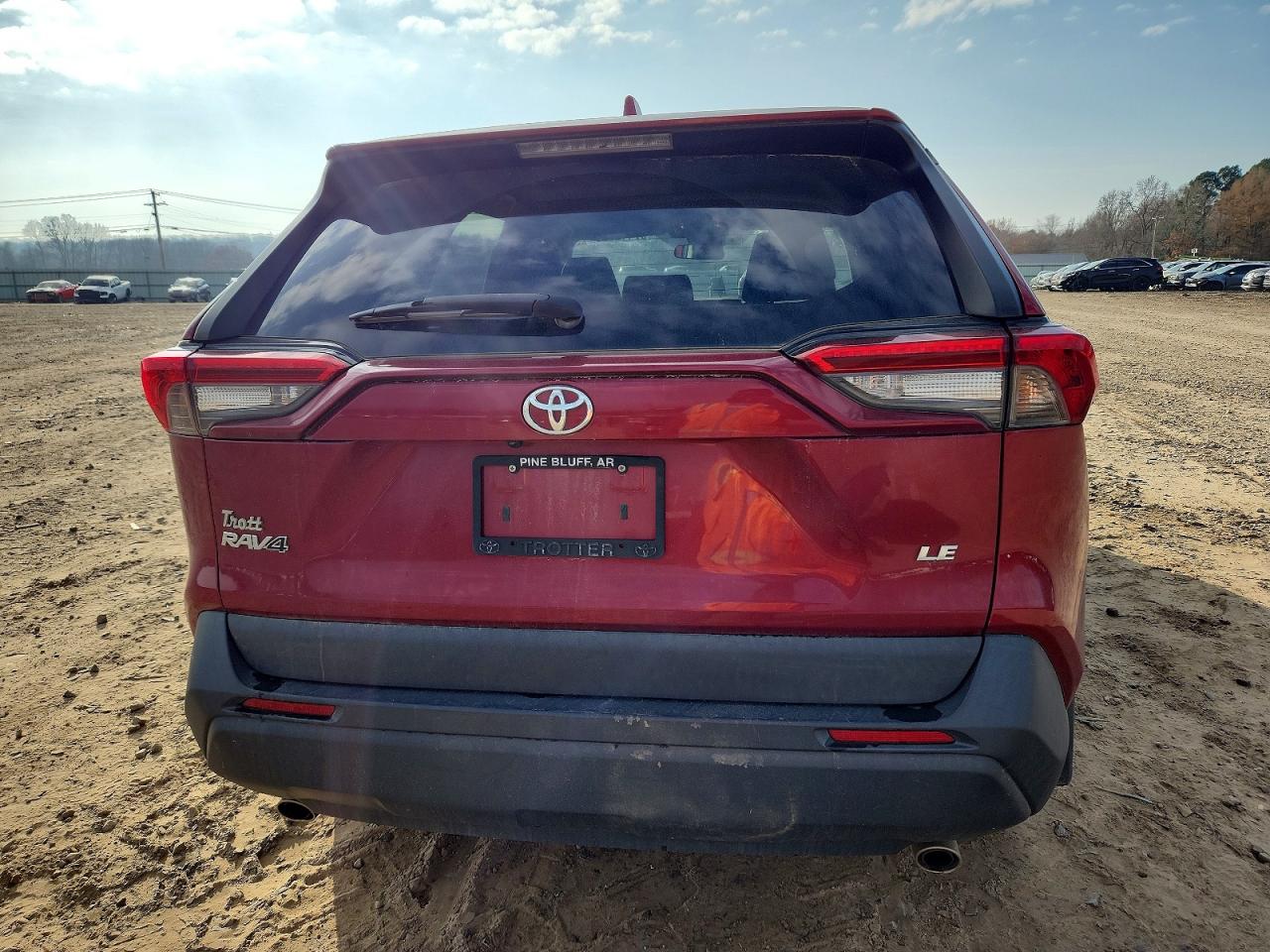 2021 TOYOTA RAV4 LE photo 6