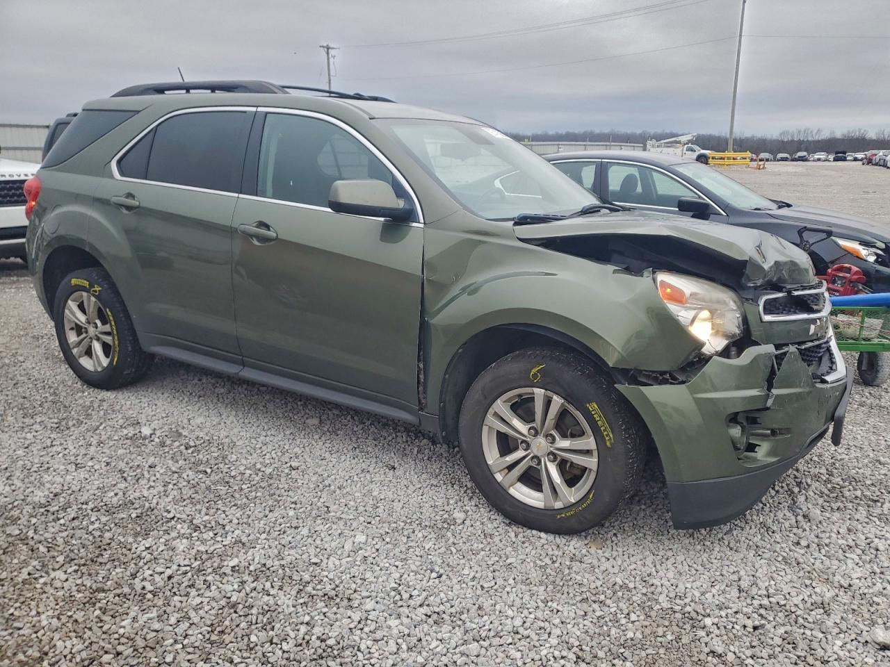 2015 CHEVROLET EQUINOX LT photo 4