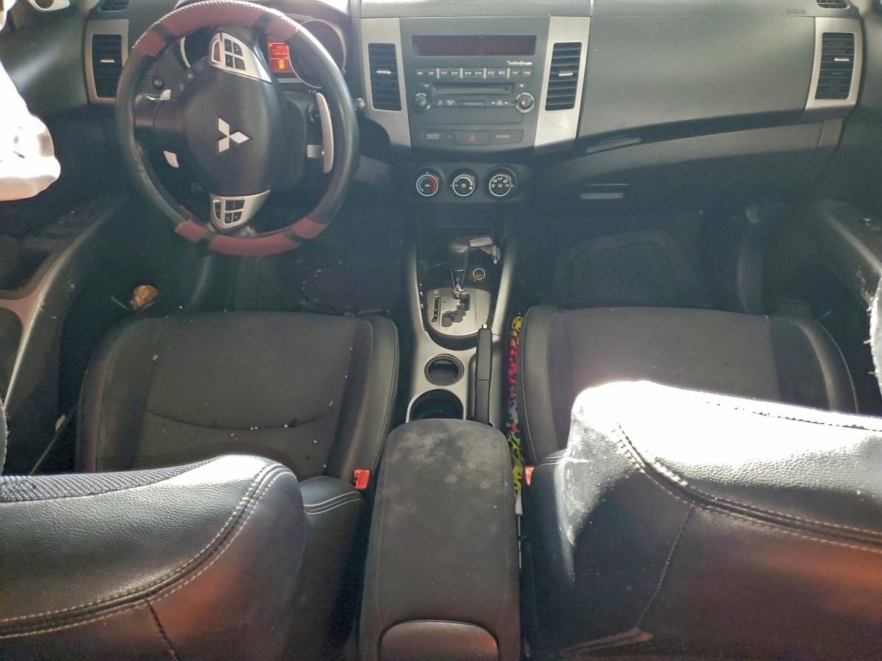 2009 MITSUBISHI OUTLANDER SE photo 8