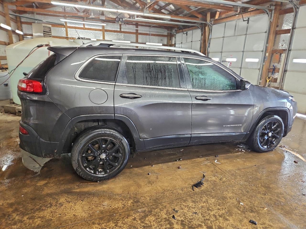 2015 JEEP CHEROKEE LATITUDE photo 3