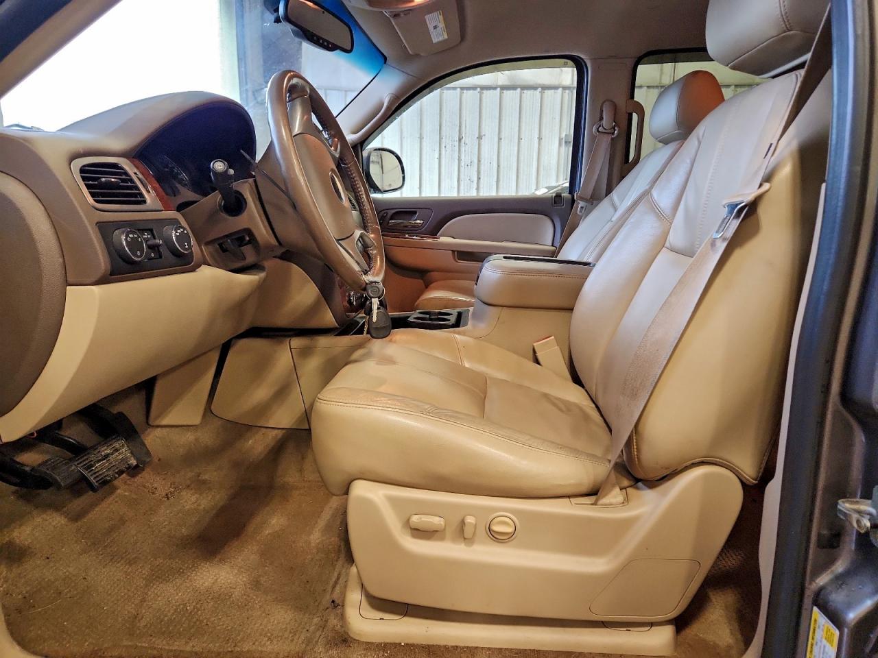2011 CHEVROLET TAHOE K1500 LT photo 19
