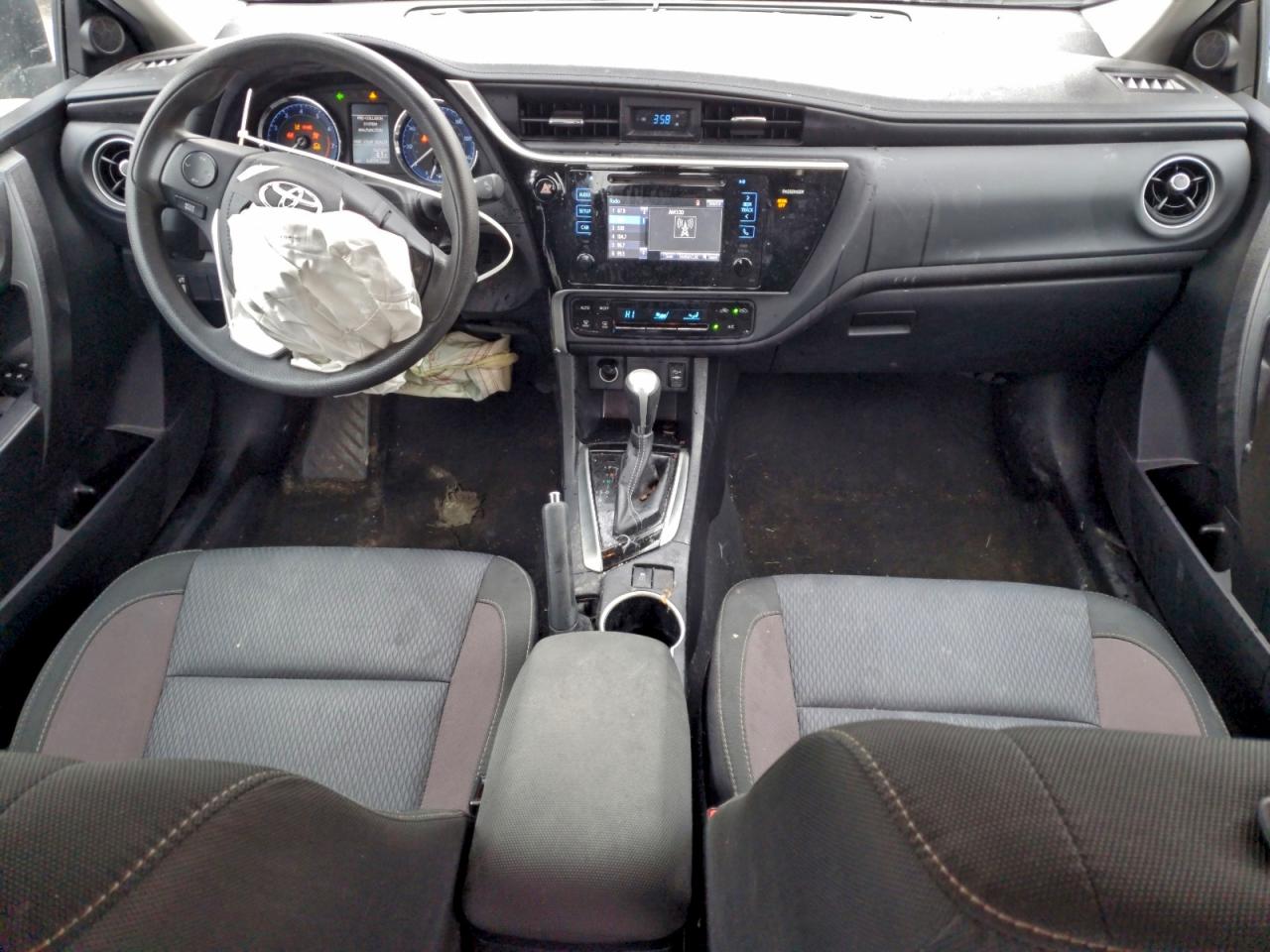 2017 TOYOTA COROLLA L photo 15