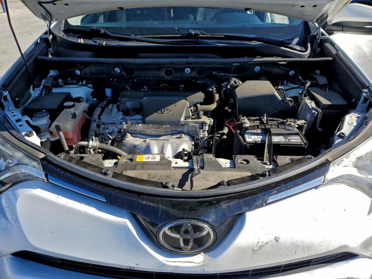 2017 TOYOTA RAV4 XLE photo 11