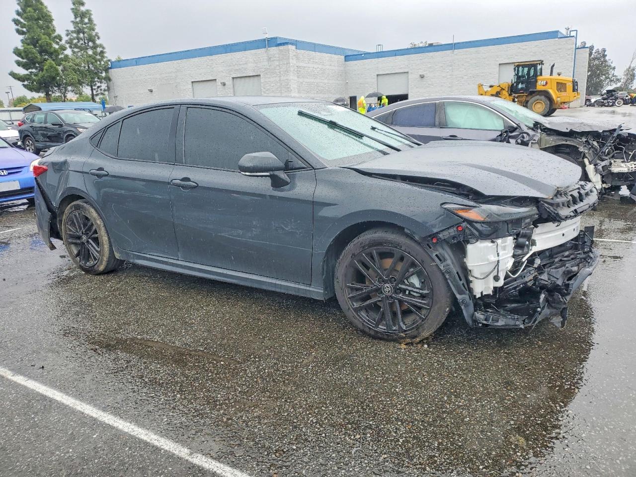 2025 TOYOTA CAMRY XSE photo 4