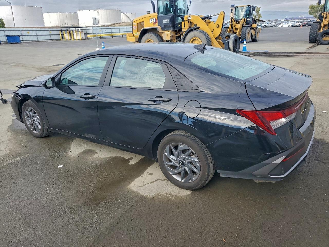 2024 HYUNDAI ELANTRA SEL photo 2
