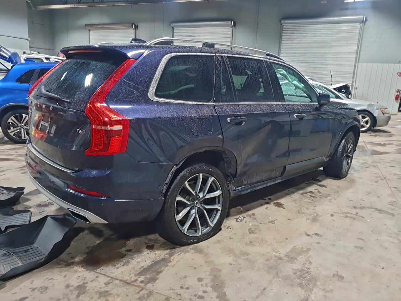2017 VOLVO XC90 T6 photo 3