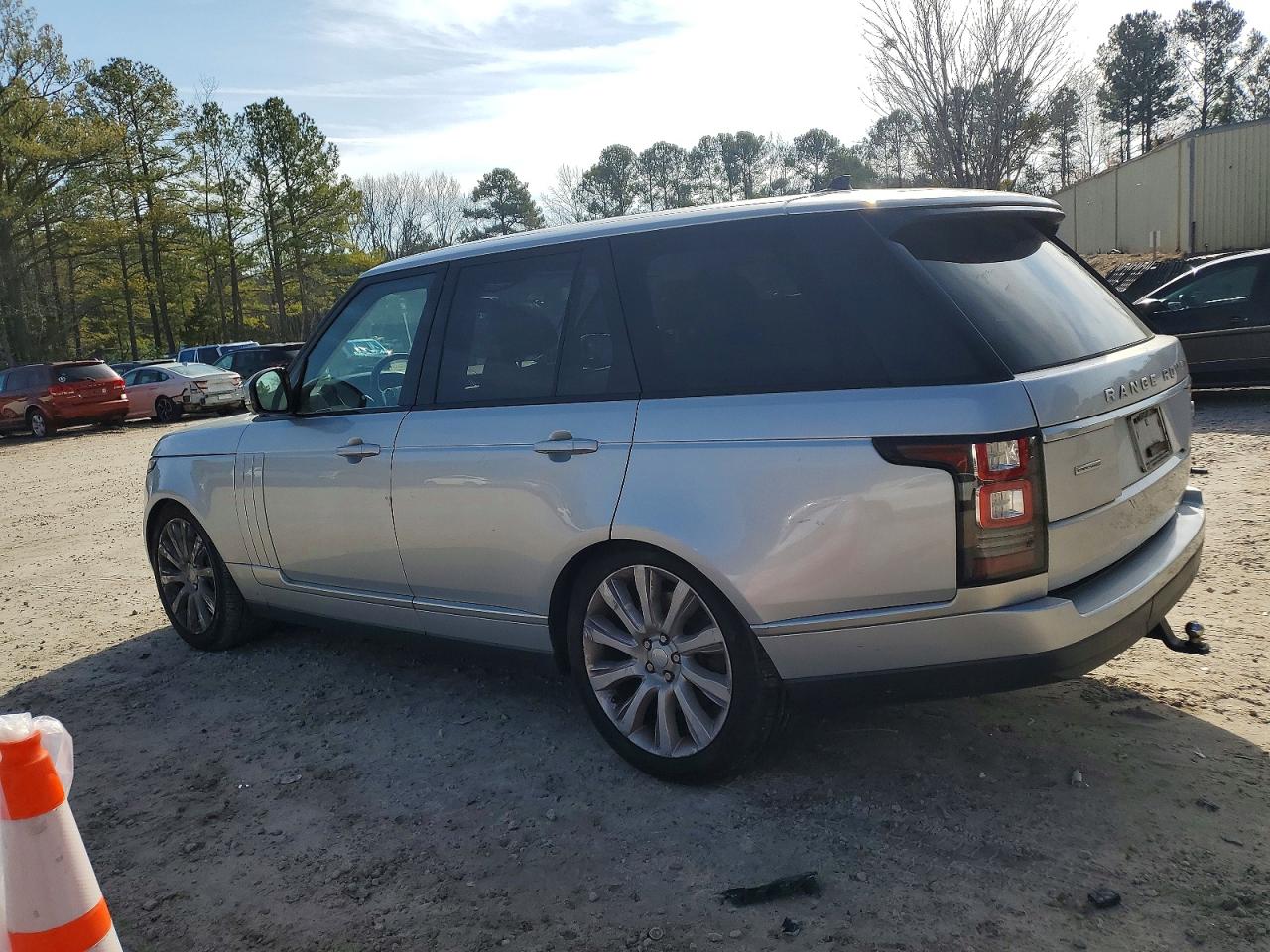 2015 LAND ROVER RANGE ROVER SUPERCHARGED photo 2