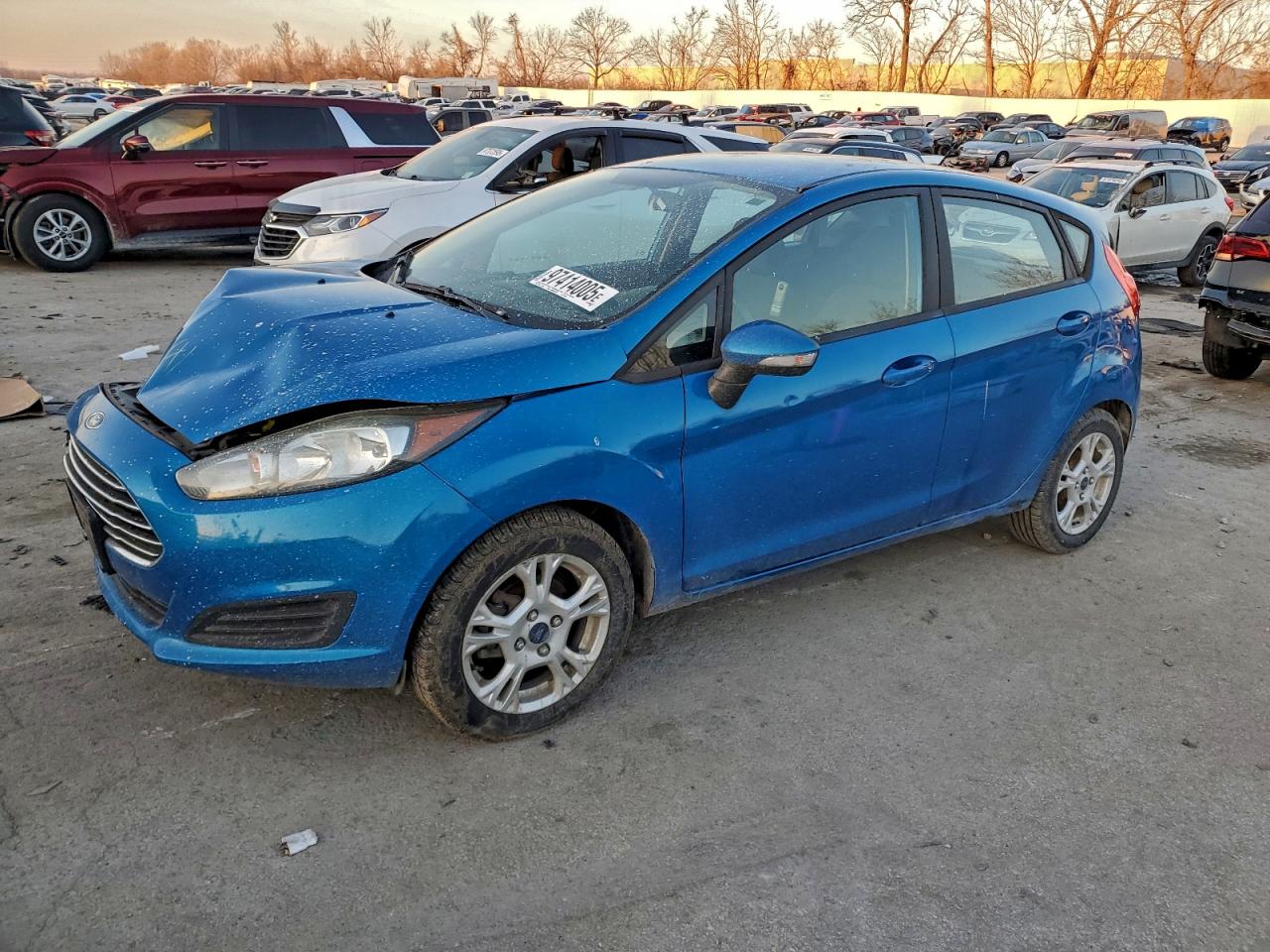 2015 FORD FIESTA SE photo 2