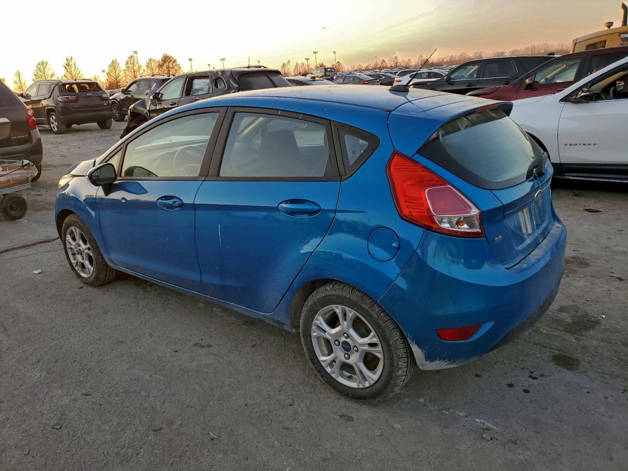 2015 FORD FIESTA SE photo 3