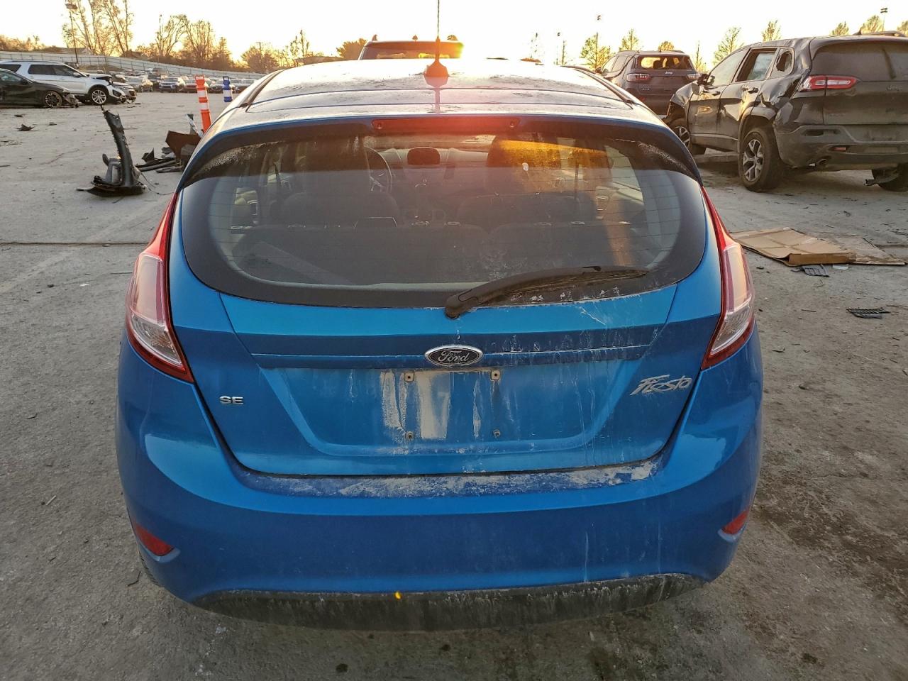 2015 FORD FIESTA SE photo 11