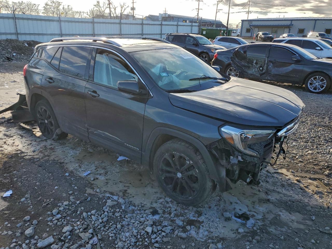 2019 GMC TERRAIN SLT photo 4