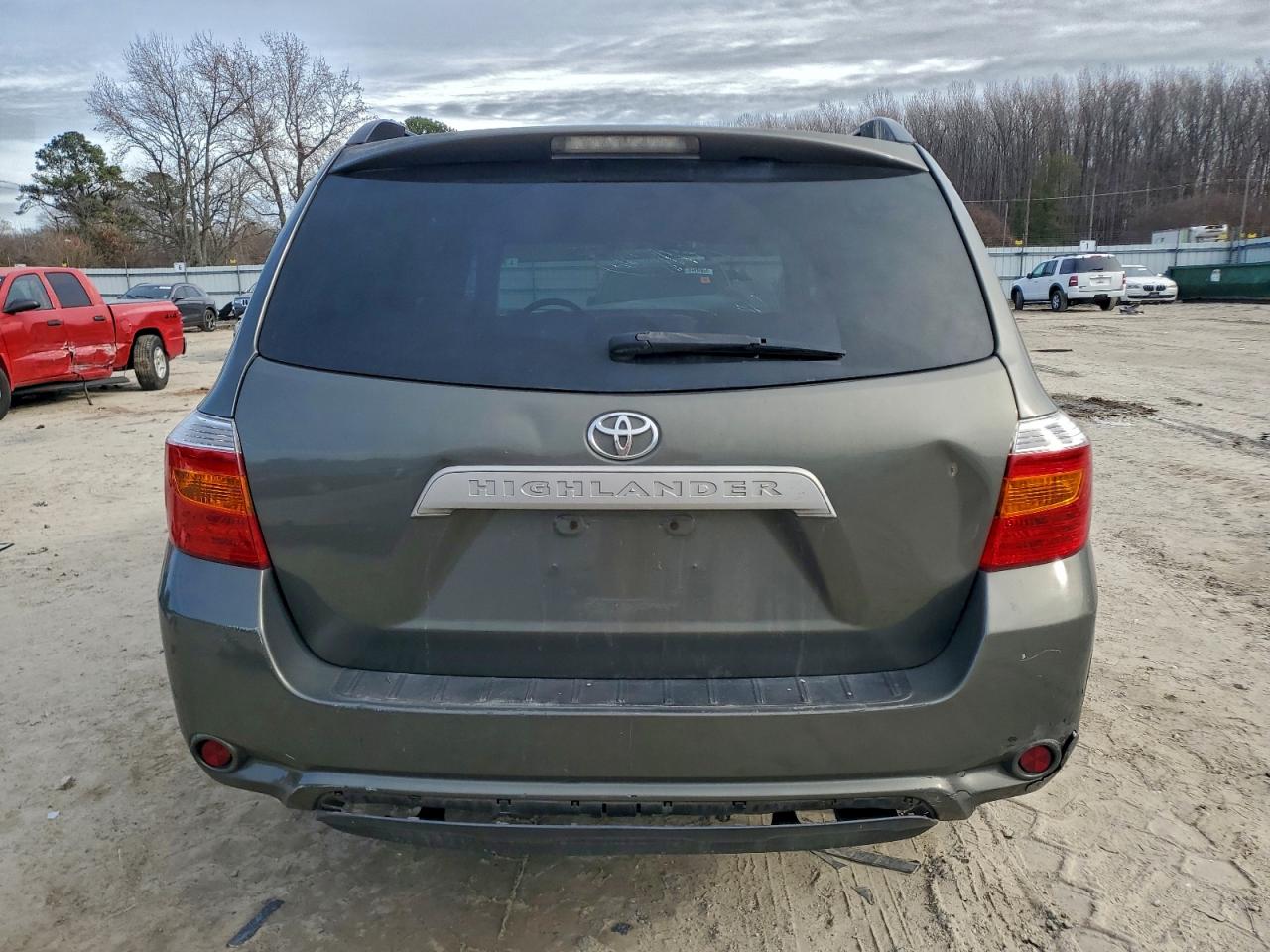 2010 TOYOTA HIGHLANDER photo 6