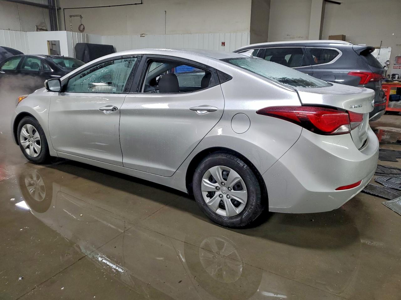 2016 HYUNDAI ELANTRA SE photo 2
