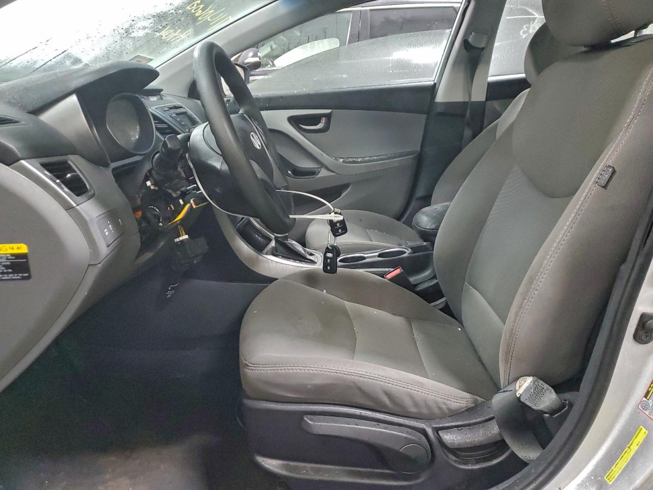 2016 HYUNDAI ELANTRA SE photo 7