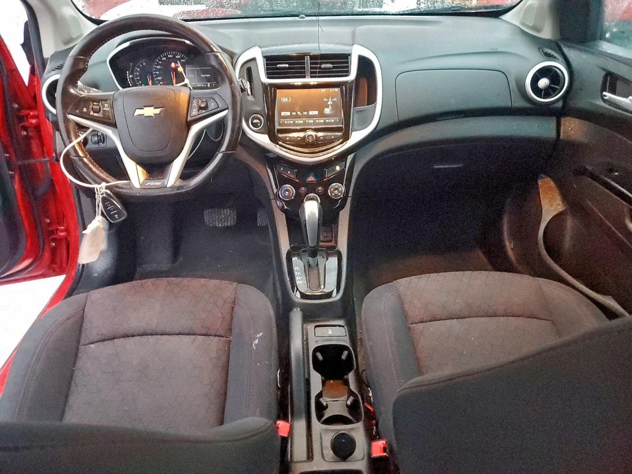 2017 CHEVROLET SONIC LT photo 8