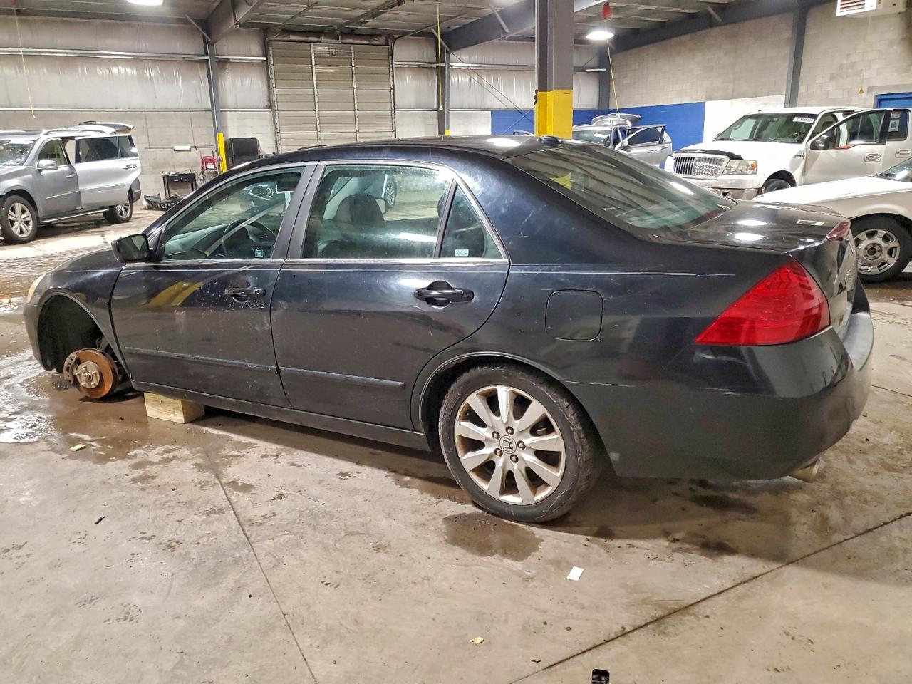 2007 HONDA ACCORD photo 2