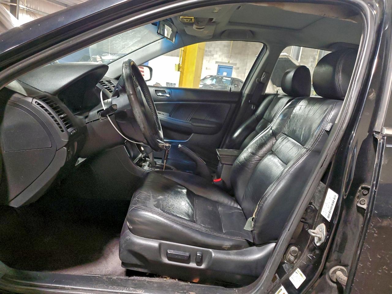 2007 HONDA ACCORD photo 7