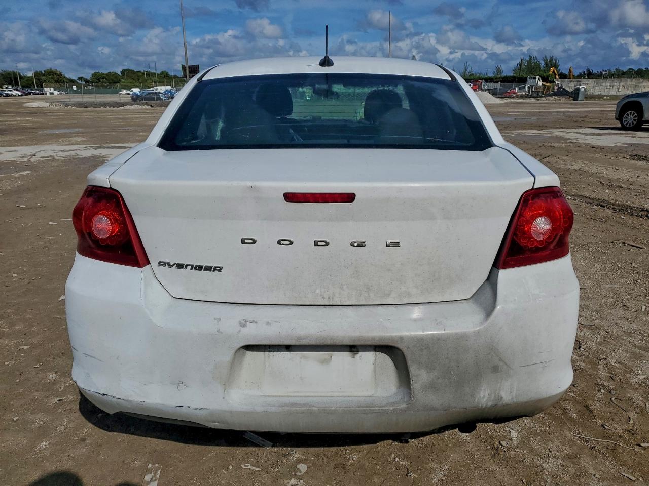 2013 DODGE AVENGER SE photo 6