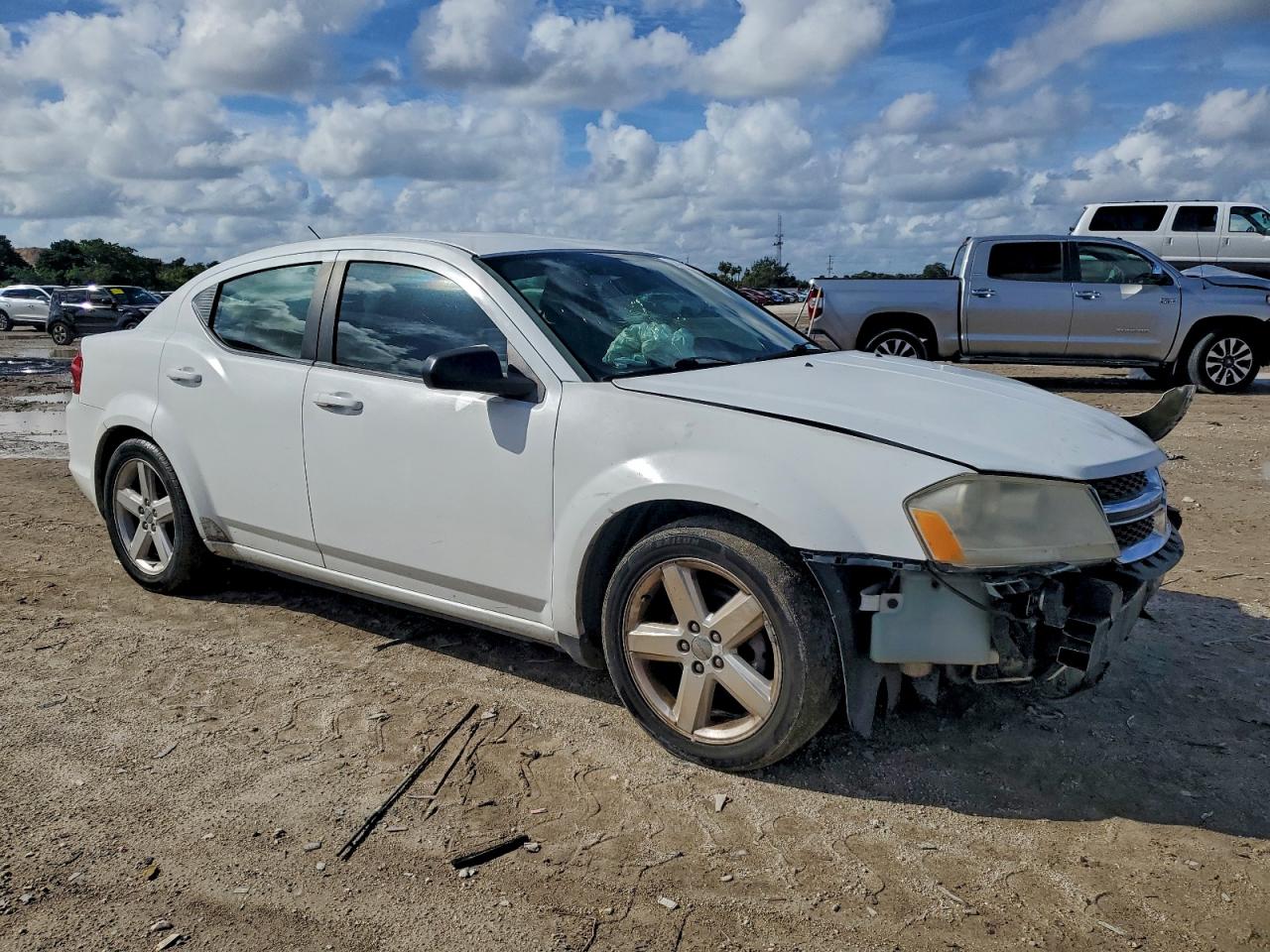 2013 DODGE AVENGER SE photo 4