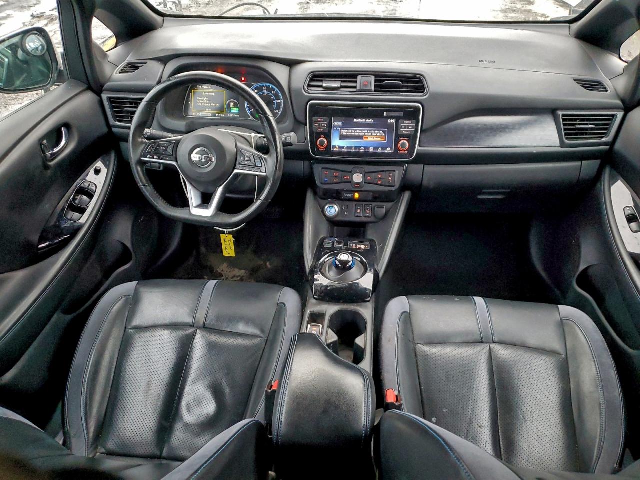 2018 NISSAN LEAF S photo 8