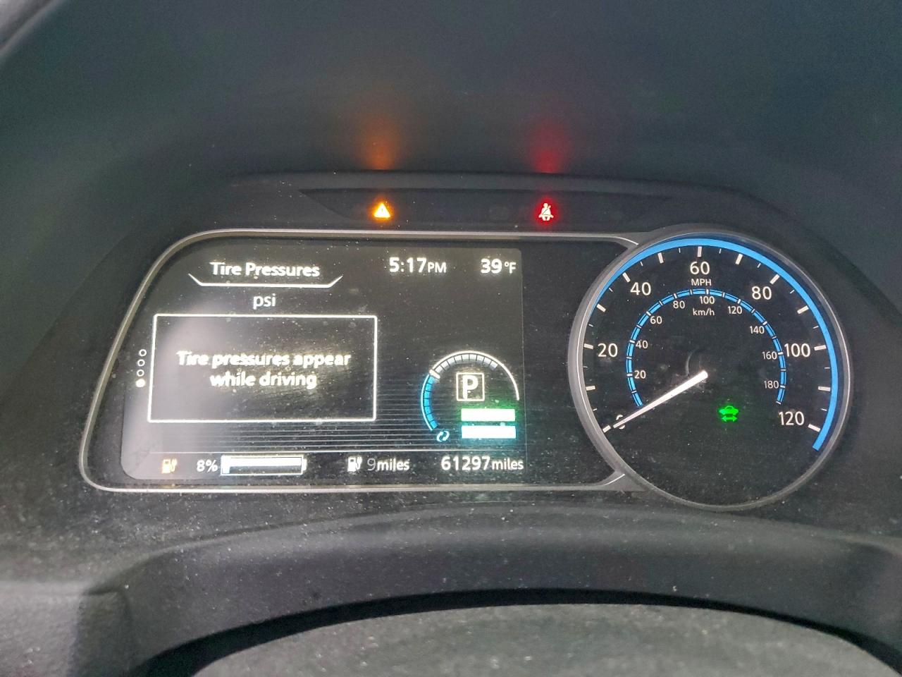 2018 NISSAN LEAF S photo 9