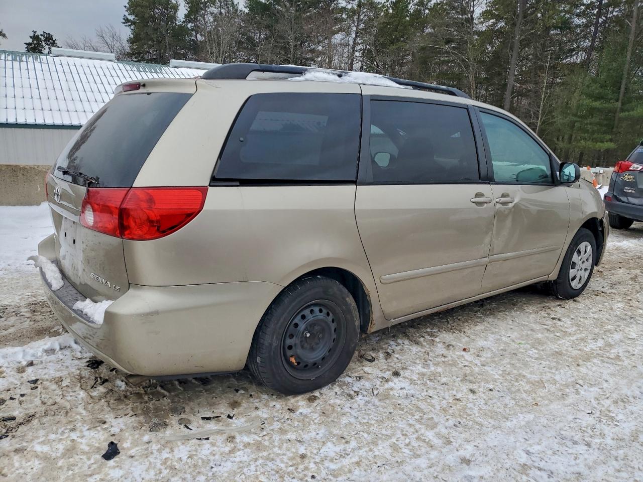 2009 TOYOTA SIENNA CE photo 3