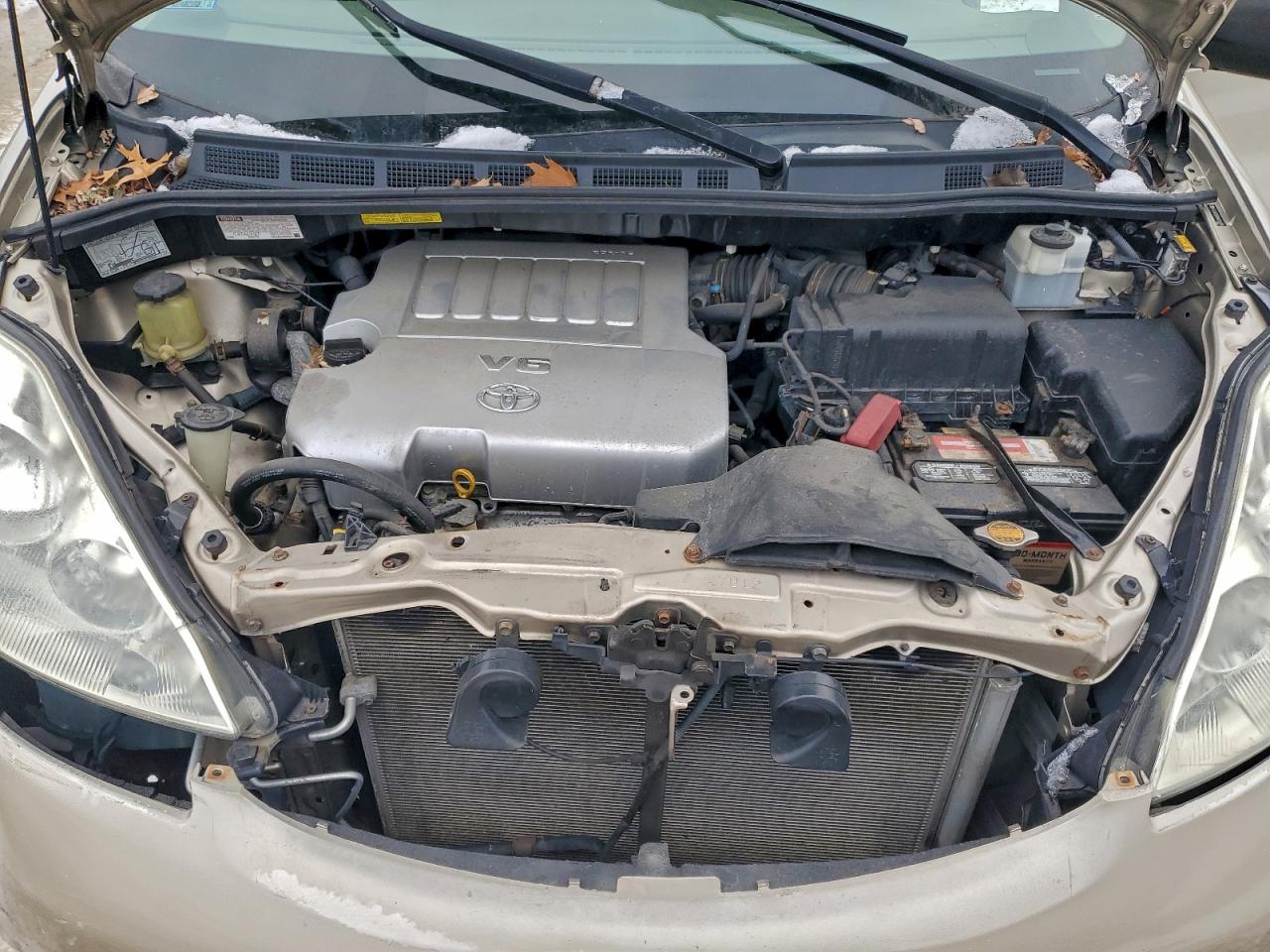 2009 TOYOTA SIENNA CE photo 12