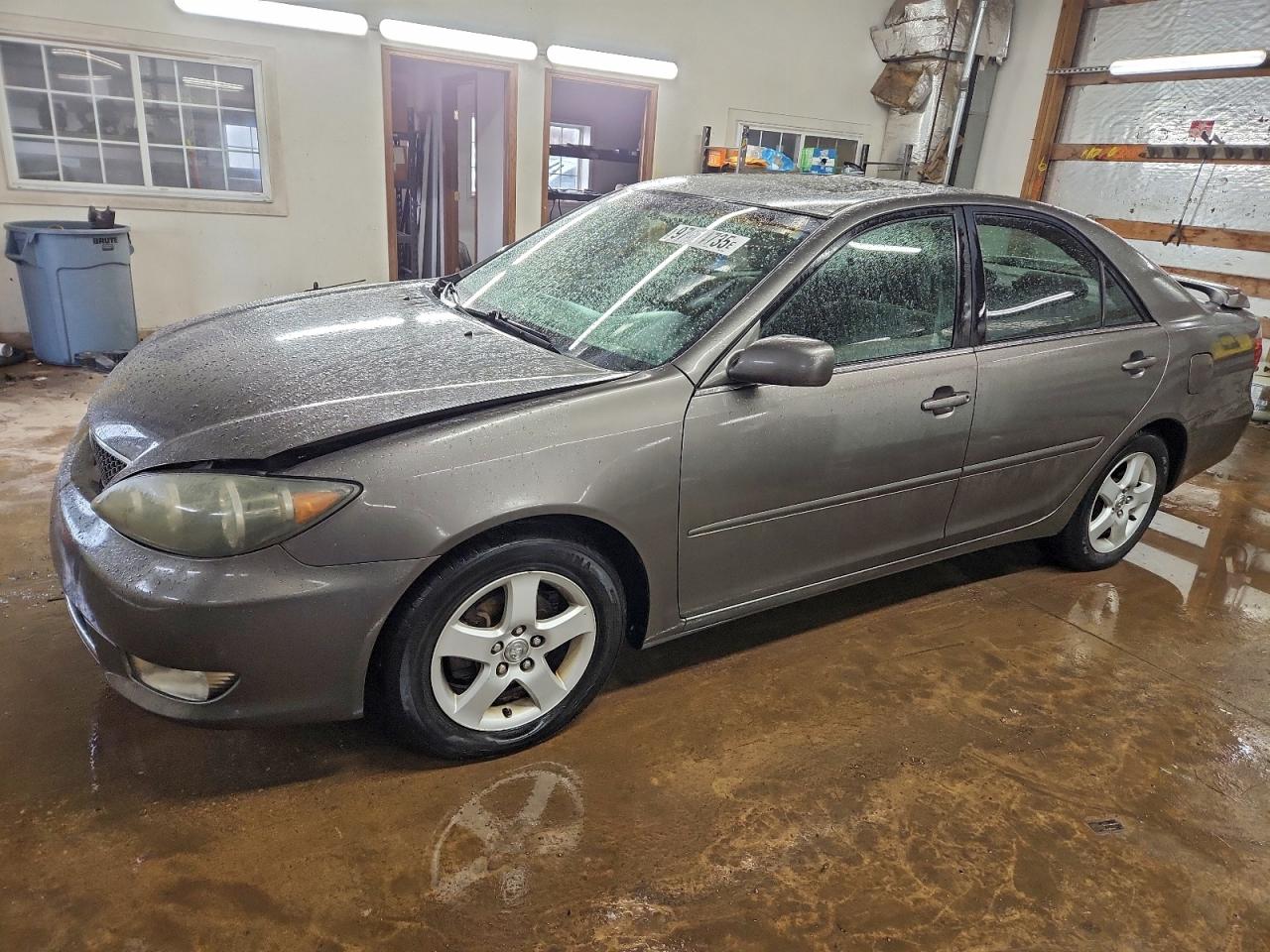 2005 TOYOTA CAMRY