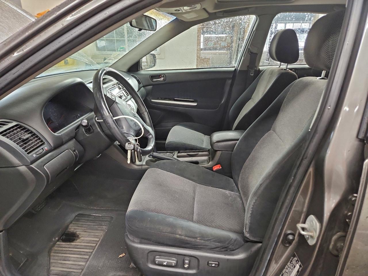 2005 TOYOTA CAMRY LE photo 7
