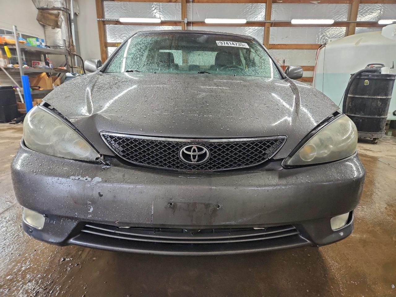 2005 TOYOTA CAMRY LE photo 5