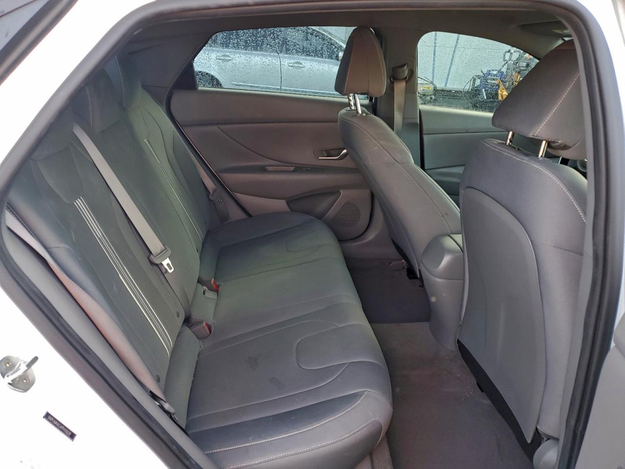 2023 HYUNDAI ELANTRA SEL photo 10