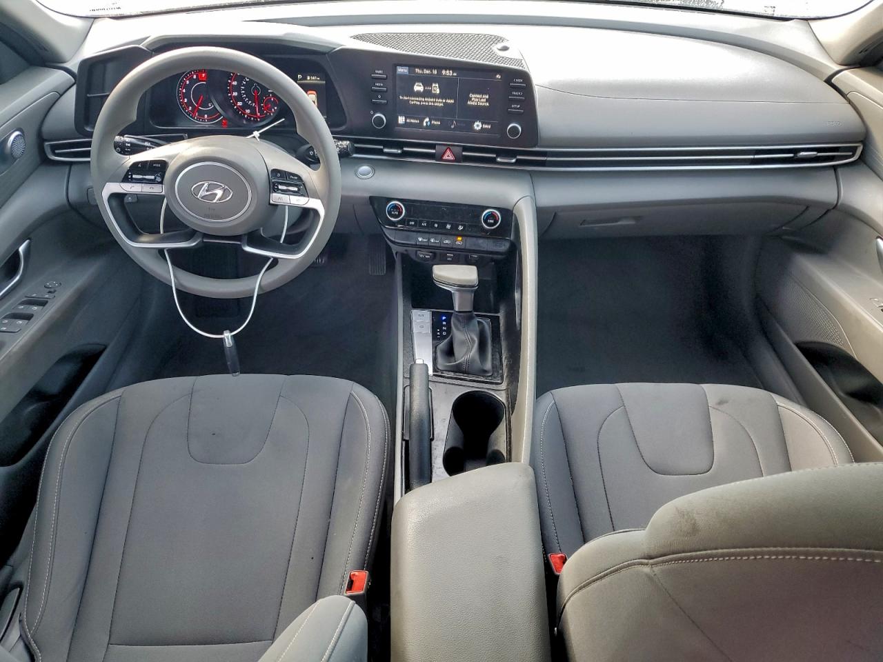 2023 HYUNDAI ELANTRA SEL photo 8